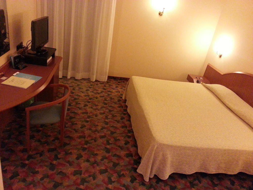 Double or Twin Room,136646715:JPEG