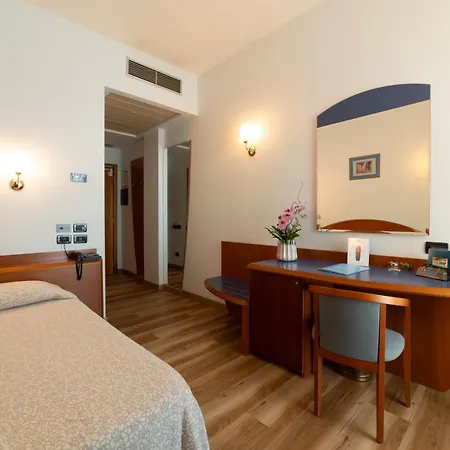 Hotel Persico's-2